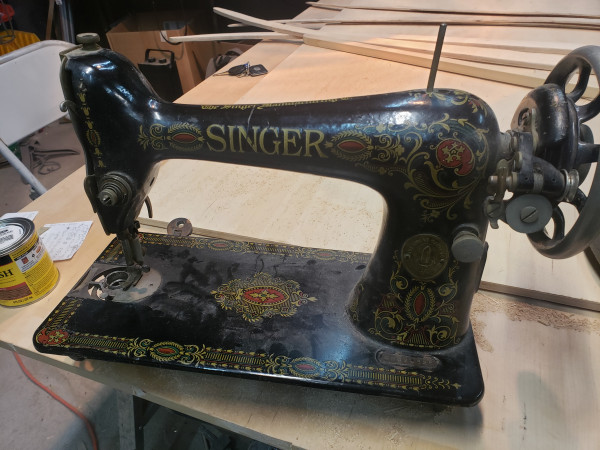 Singer Model 66 sewing machine, pre-restoration